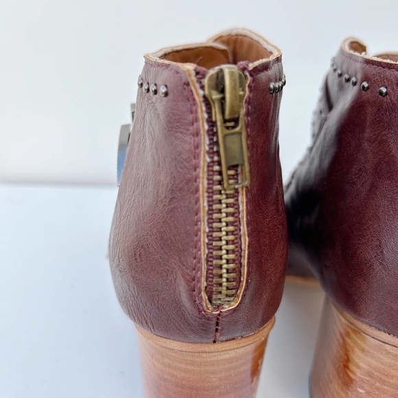 Freebird Violet Lookalikes Belt Buckle Chunky Block Heel Western Booties Size 7 - Picture 8 of 12